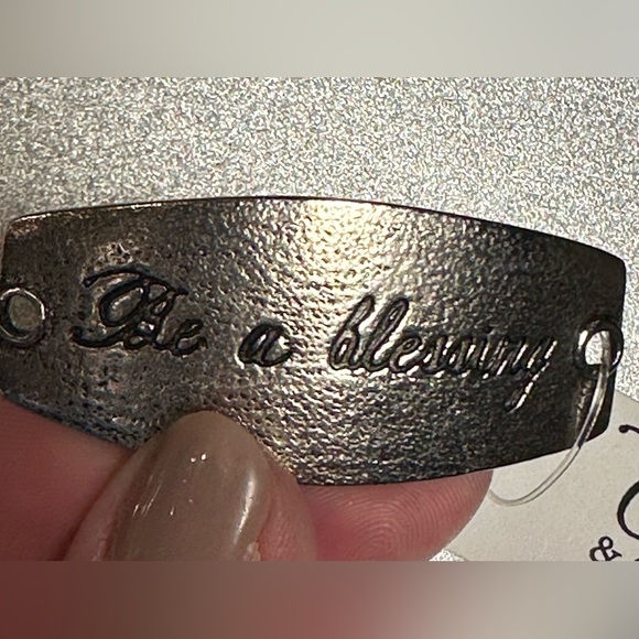 ✨NWT✨Sentiment CHARM Carol & Company Collection, “Be a blessing” - Picture 3 of 9